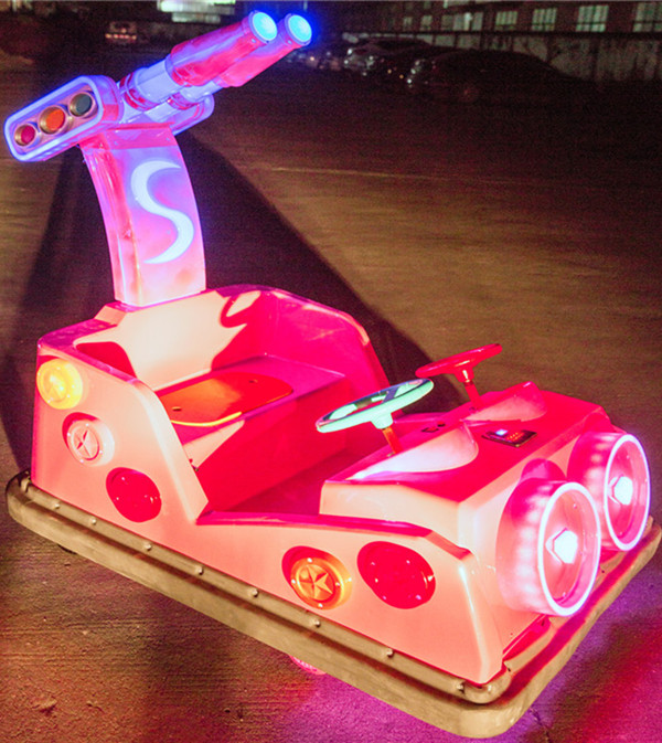 超級(jí)戰(zhàn)車(chē) (12)